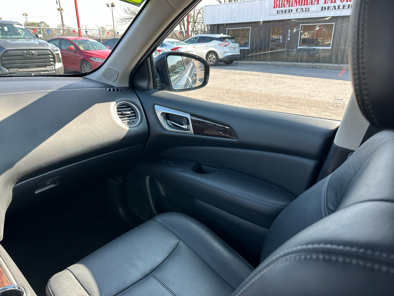 Nissan Pathfinder 2WD 4dr SL 2013