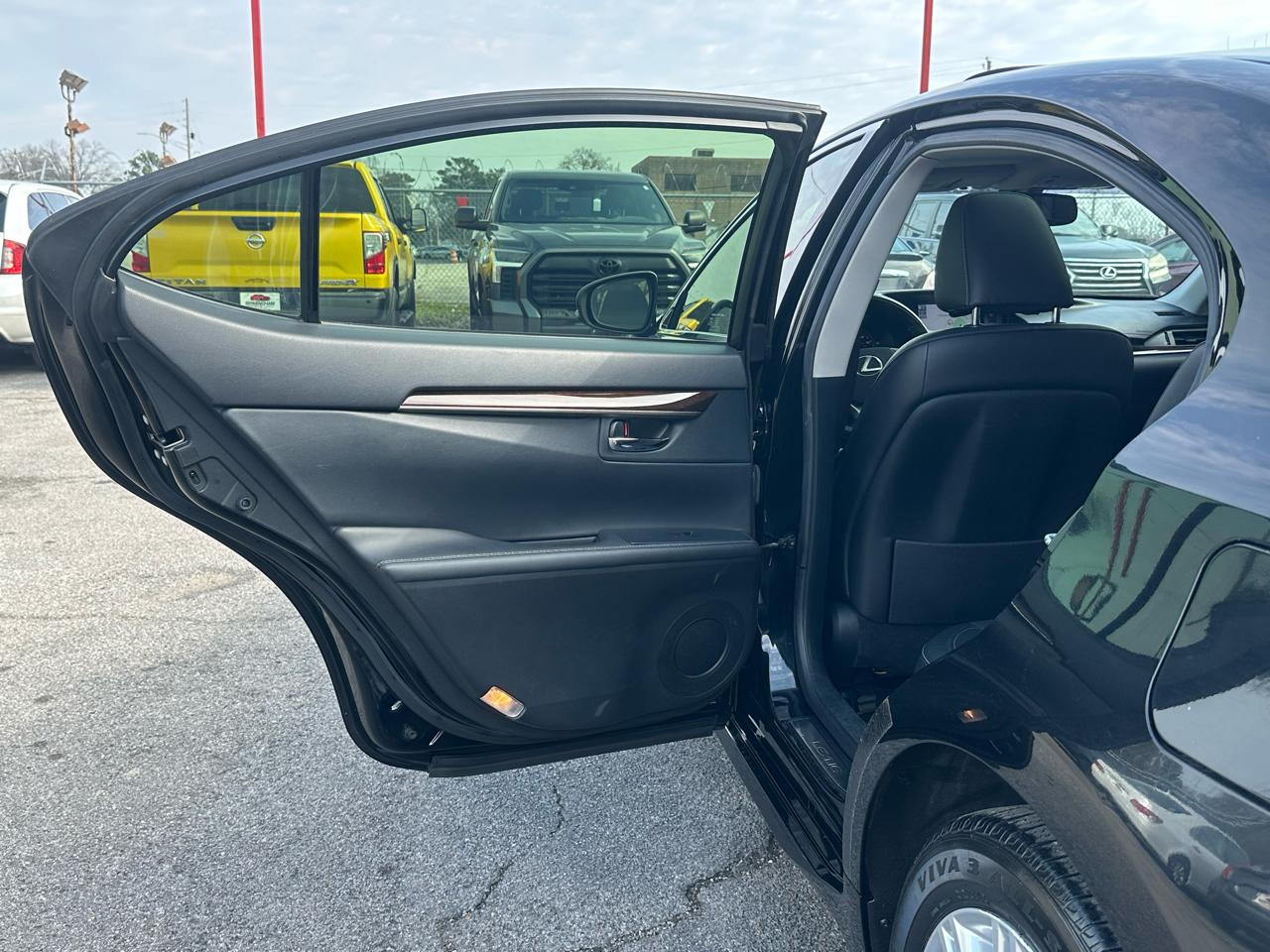 Lexus ES 350 4dr Sdn 2013