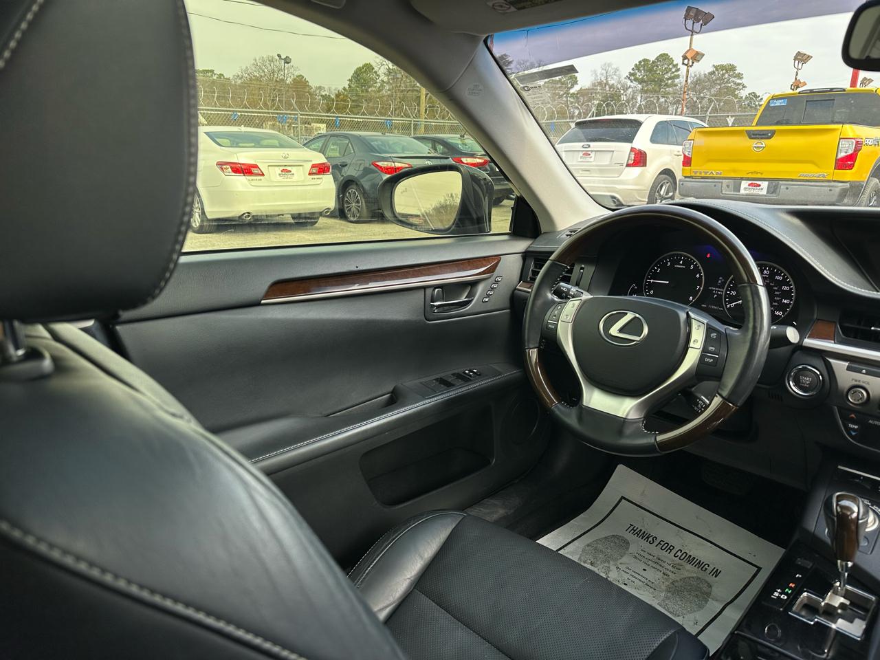 Lexus ES 350 4dr Sdn 2013