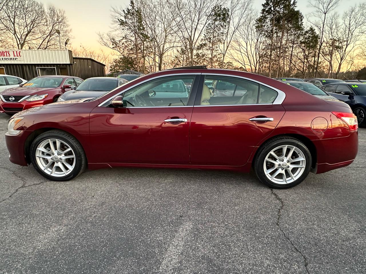 Nissan Maxima 4dr Sdn V6 CVT 3.5 SV w/Premium Pkg 2009