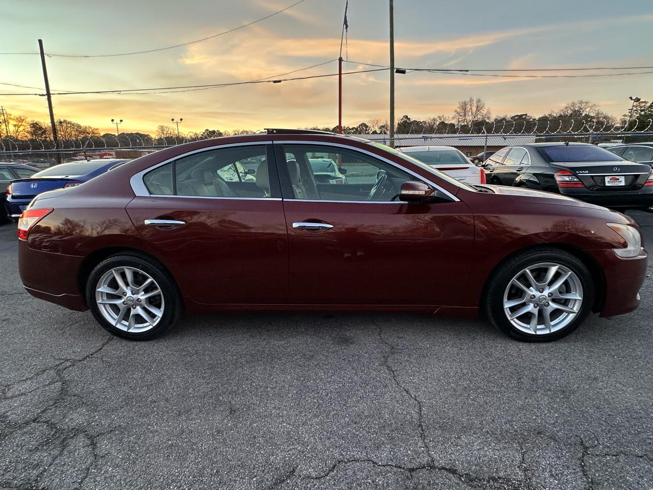 Nissan Maxima 4dr Sdn V6 CVT 3.5 SV w/Premium Pkg 2009