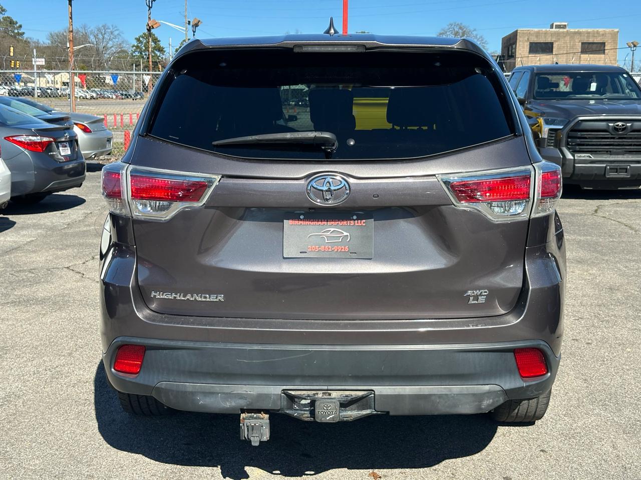 Toyota Highlander AWD 4dr V6 LE (Natl) 2014