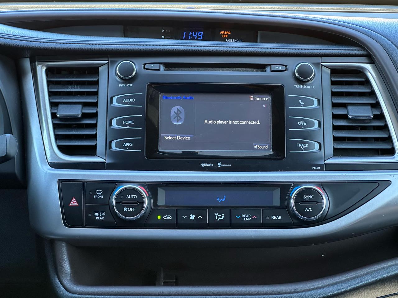 Toyota Highlander AWD 4dr V6 LE (Natl) 2014