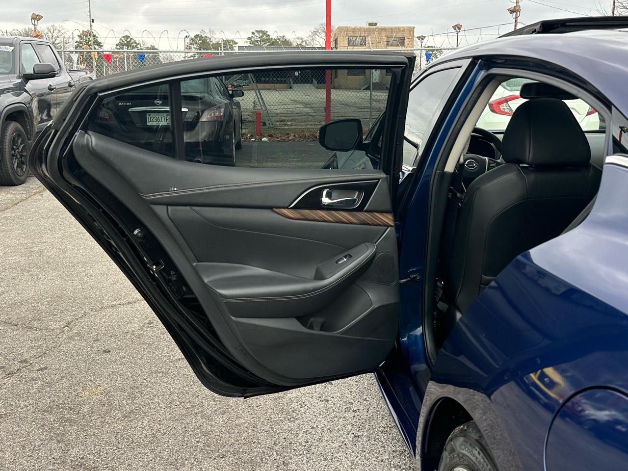 Nissan Maxima 4dr Sdn 3.5 Platinum 2016