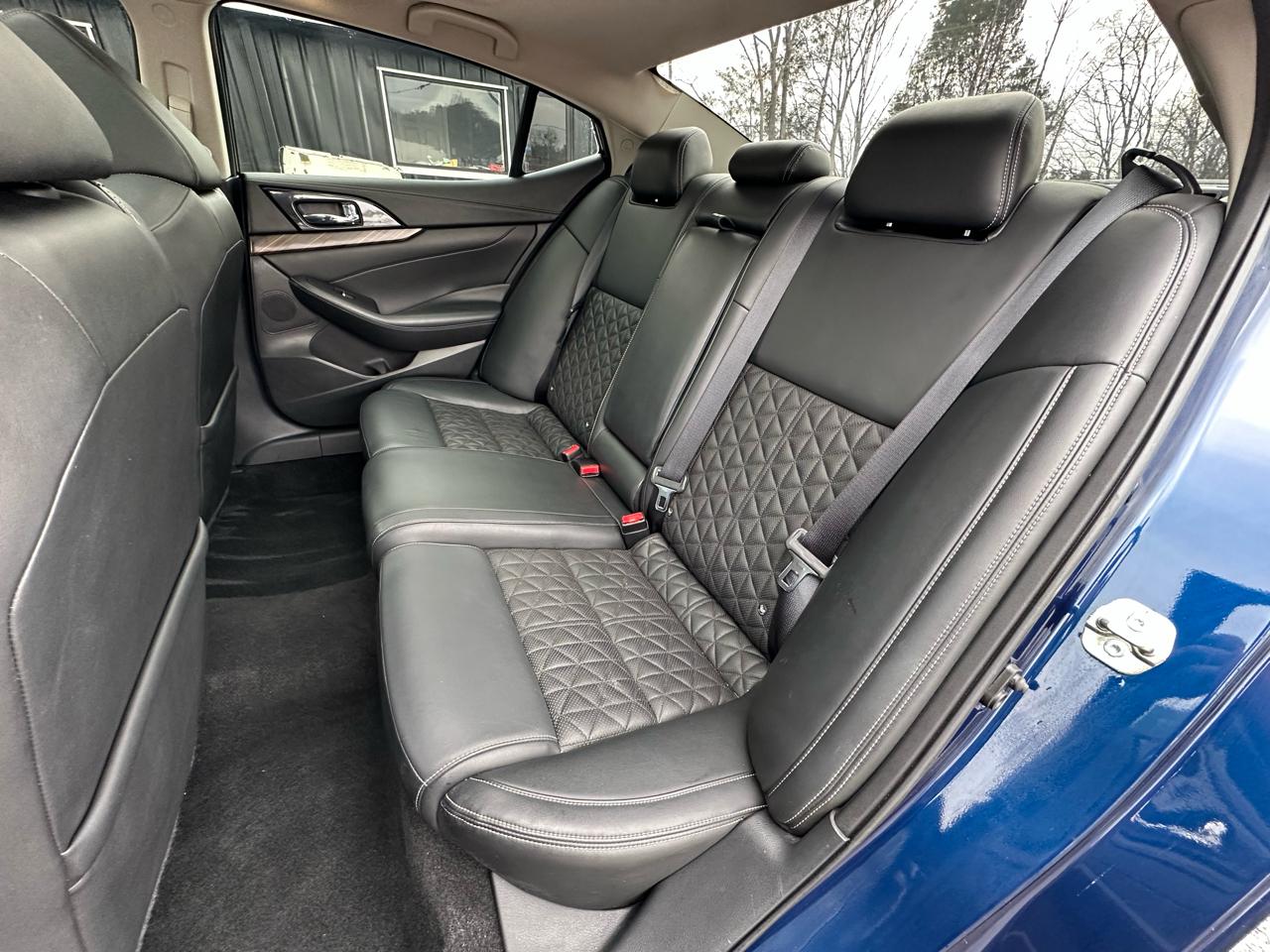 Nissan Maxima 4dr Sdn 3.5 Platinum 2016