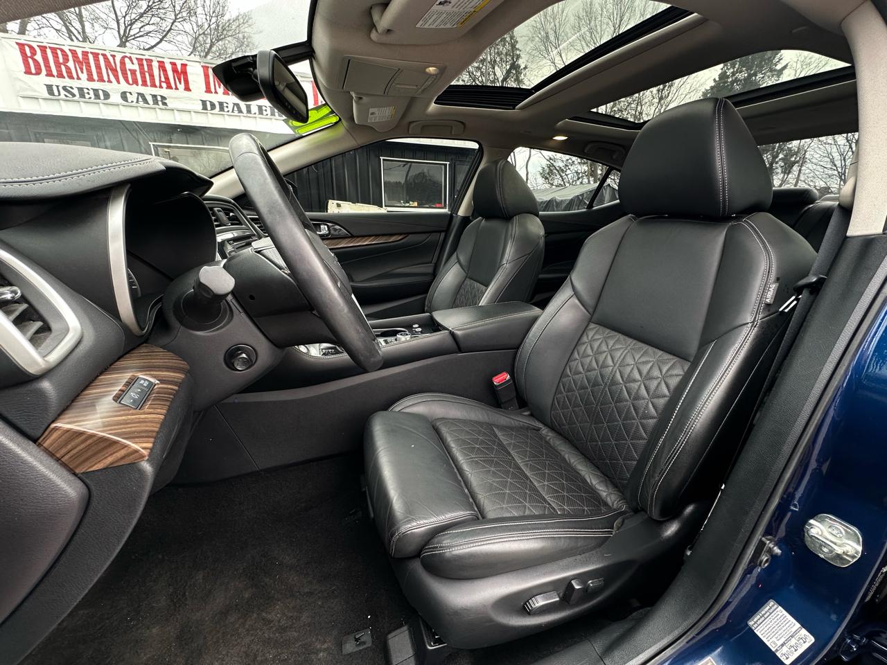 Nissan Maxima 4dr Sdn 3.5 Platinum 2016