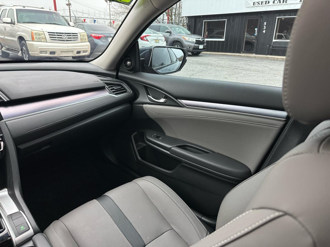 Honda Civic Sedan 4dr CVT Touring 2016