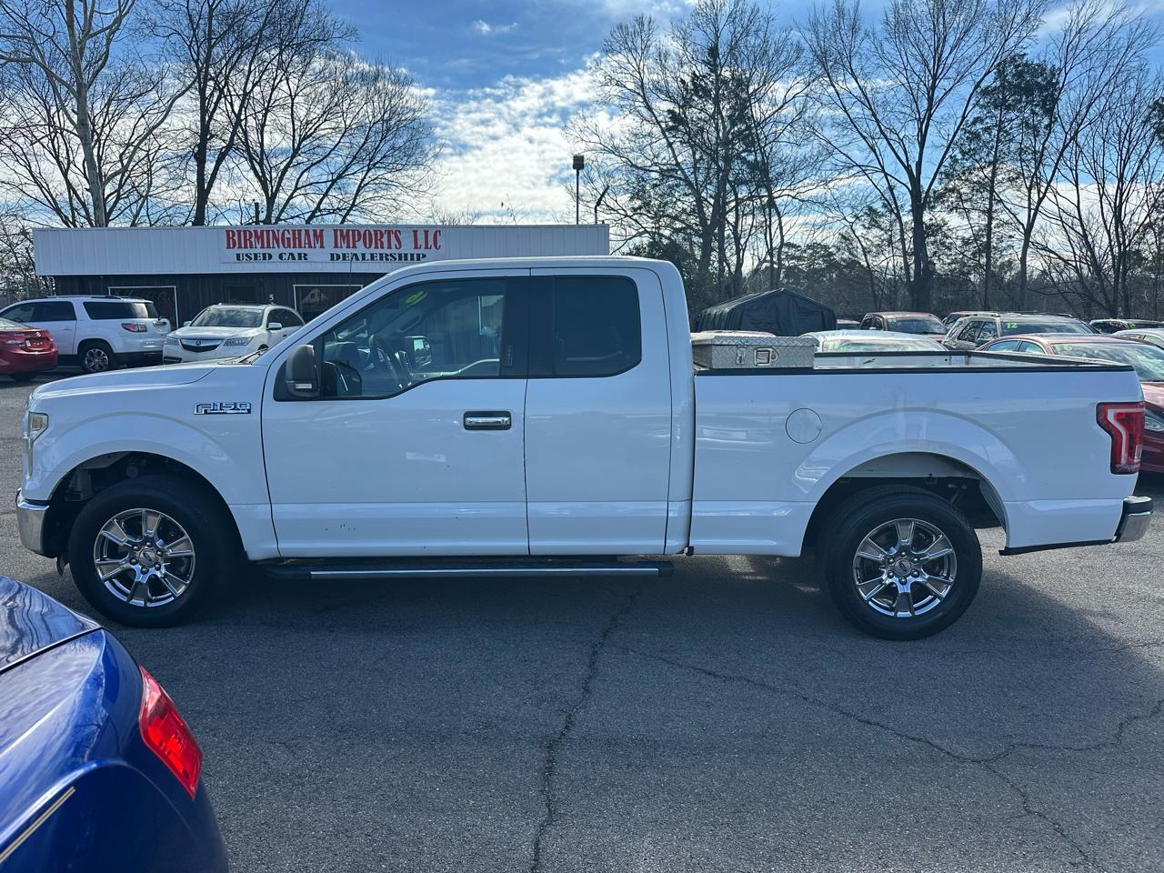 Ford F-150 2WD SuperCab 145" Lariat 2016