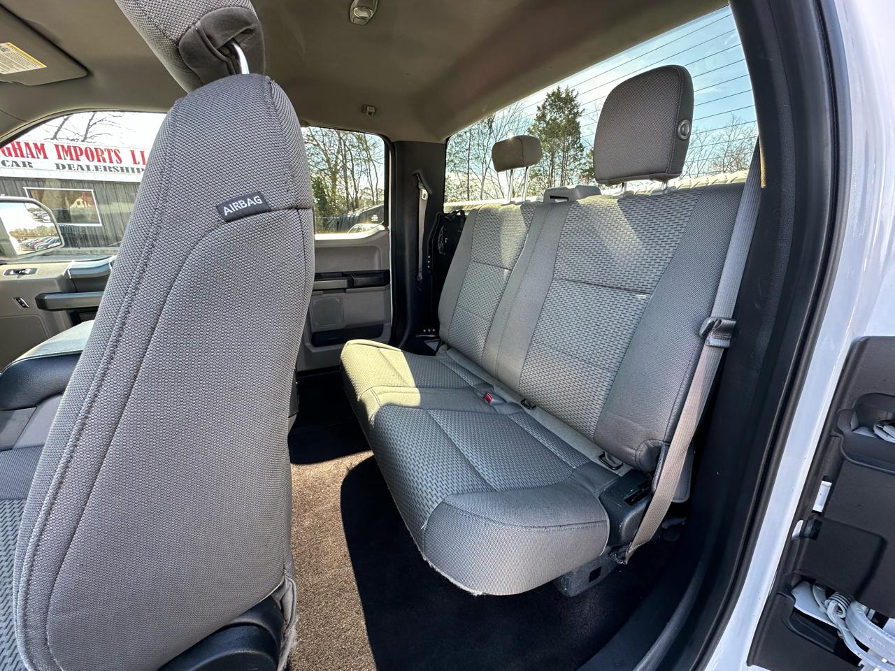 Ford F-150 2WD SuperCab 145" Lariat 2016