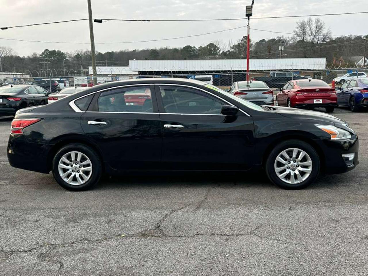 Nissan Altima 4dr Sdn I4 2.5 S 2015