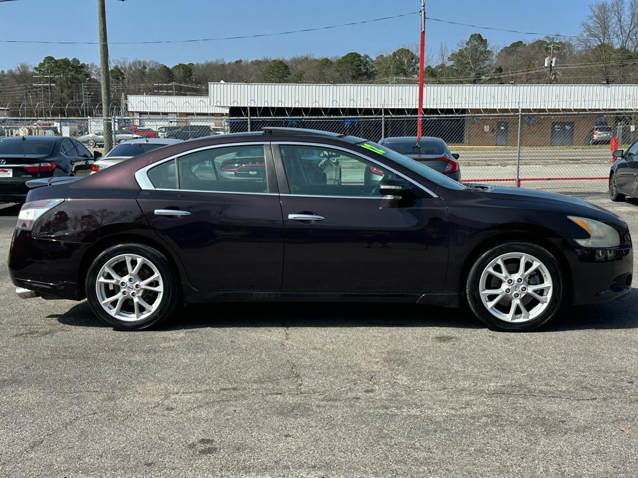 Nissan Maxima 4dr Sdn V6 CVT 3.5 SV w/Premium Pkg 2012