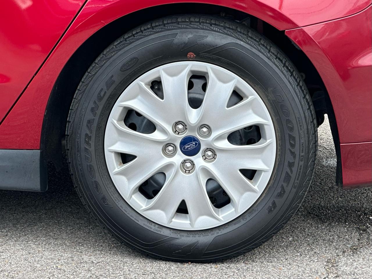 Ford Fusion 4dr Sdn S FWD 2014