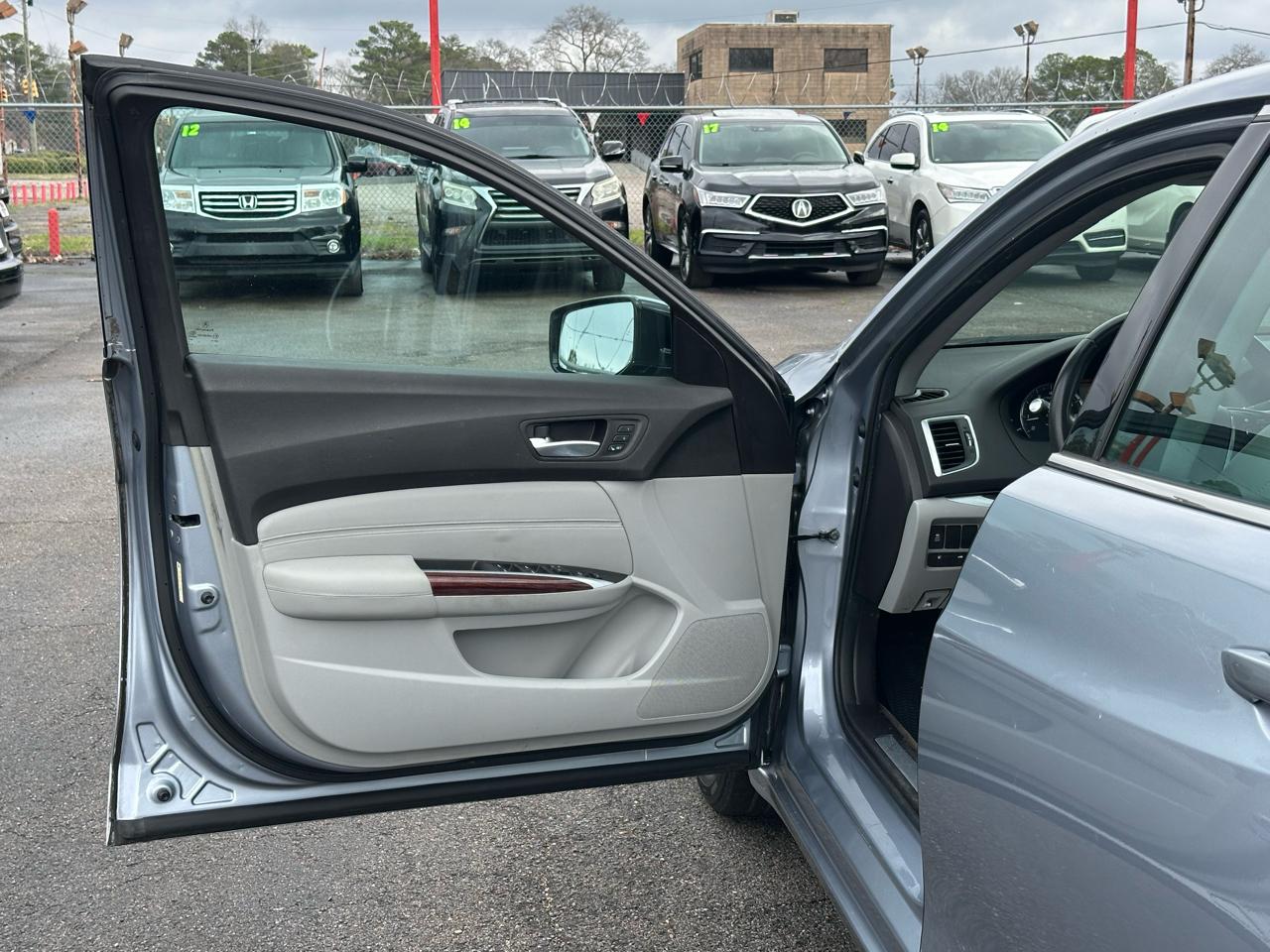 Acura TLX 4dr Sdn FWD 2016