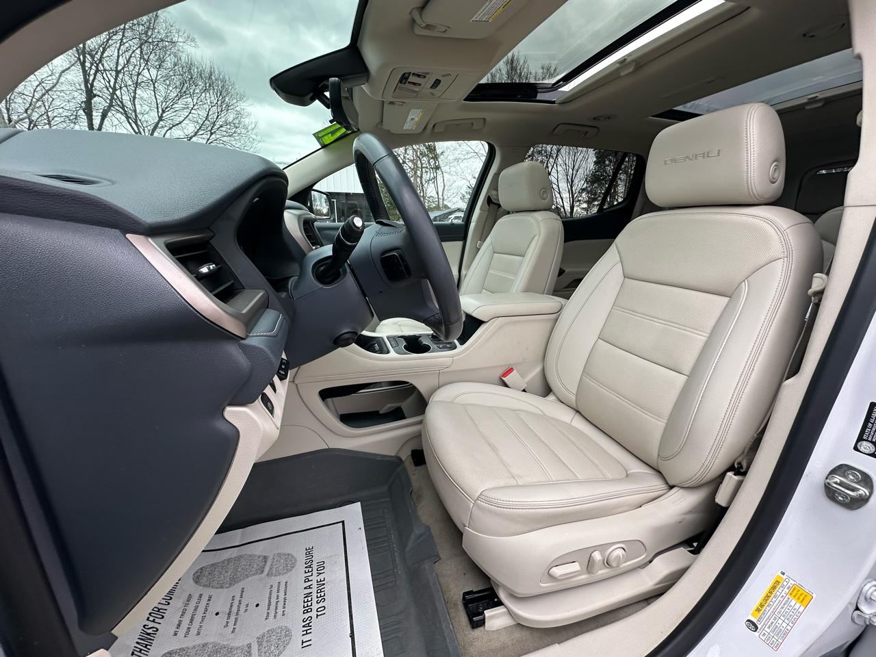 GMC Acadia FWD 4dr Denali 2021