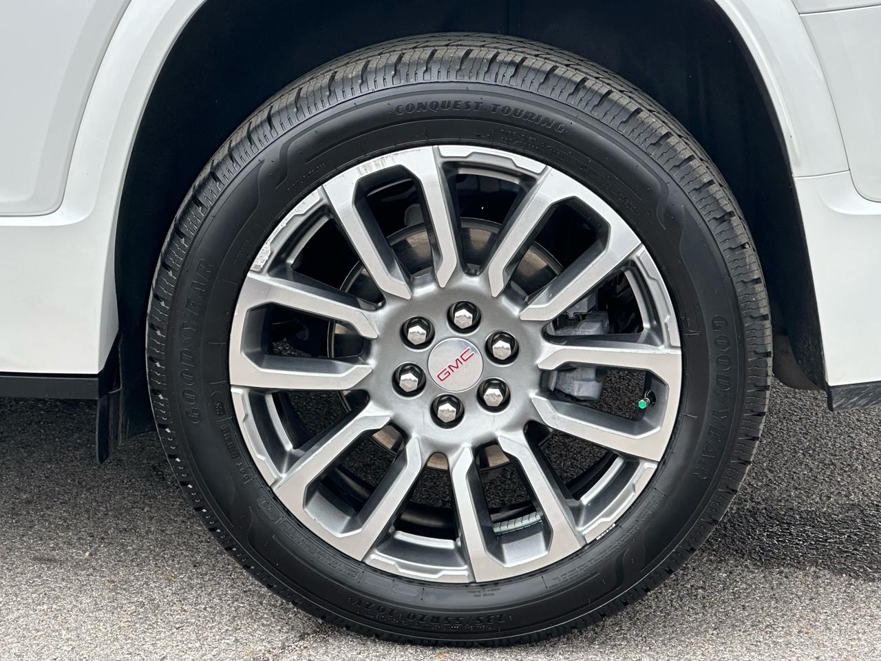 GMC Acadia FWD 4dr Denali 2021