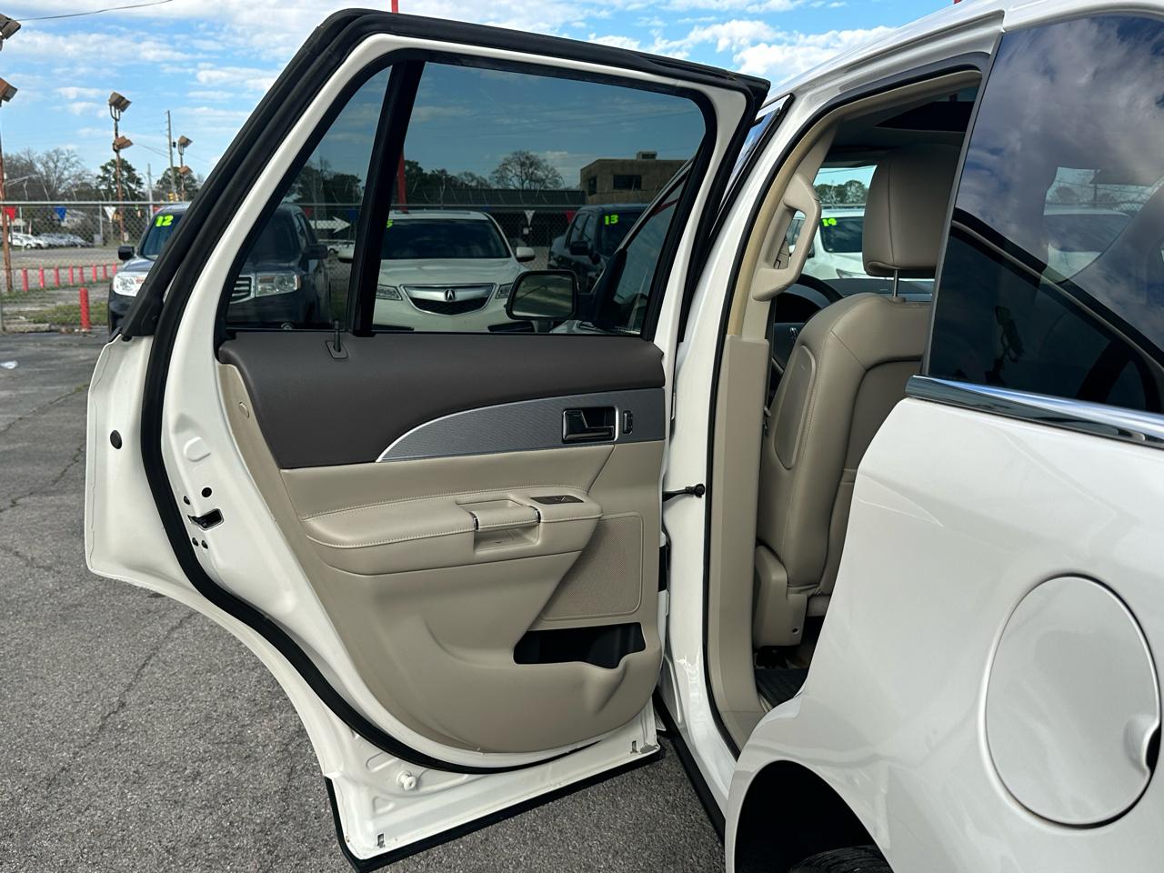 Lincoln MKX FWD 4dr 2012