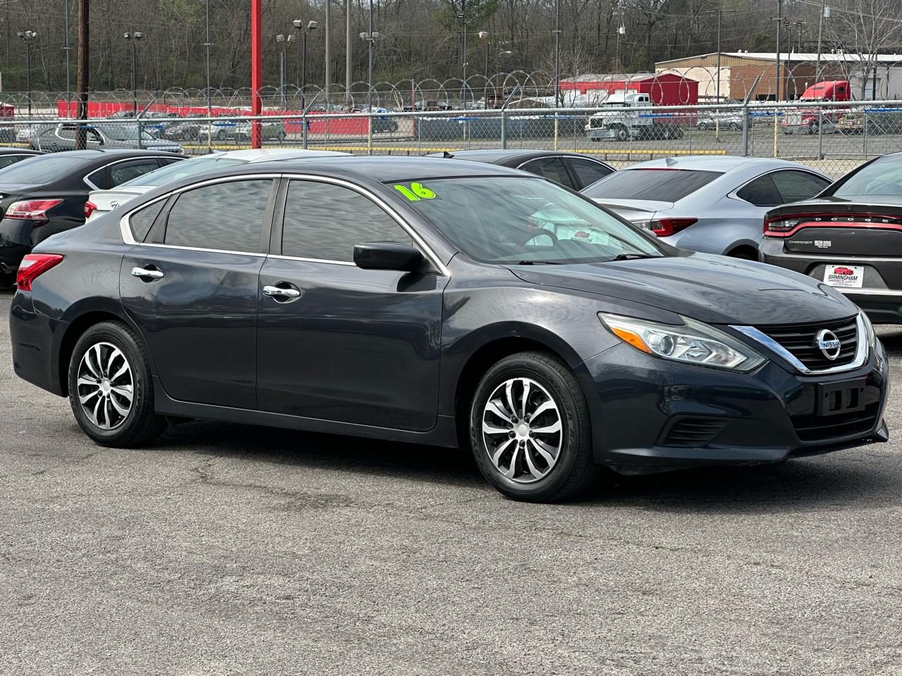 Nissan Altima 4dr Sdn I4 2.5 2016