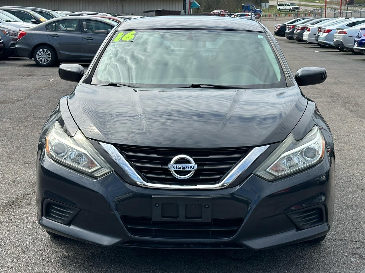 Nissan Altima 4dr Sdn I4 2.5 2016