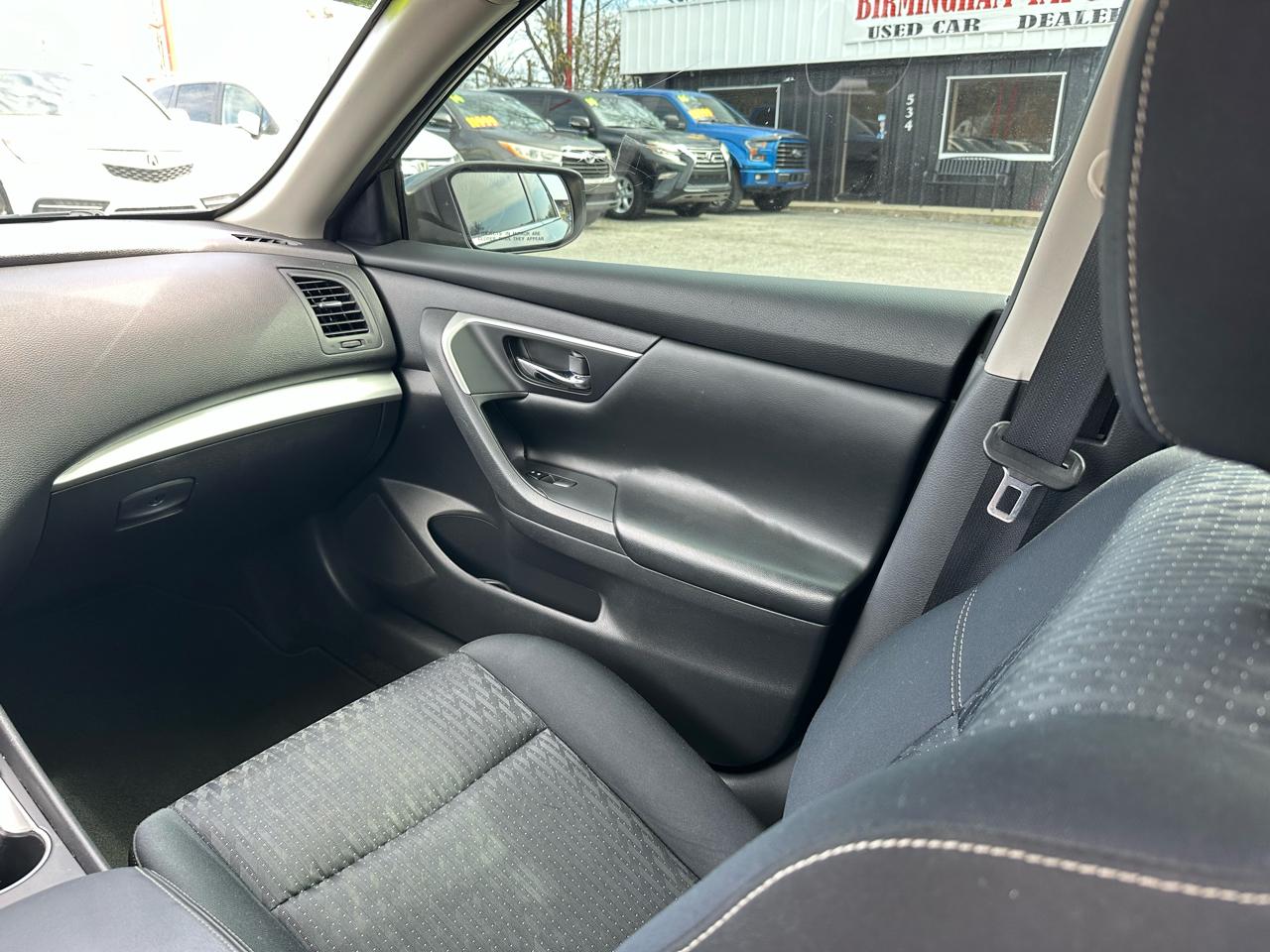 Nissan Altima 4dr Sdn I4 2.5 2016