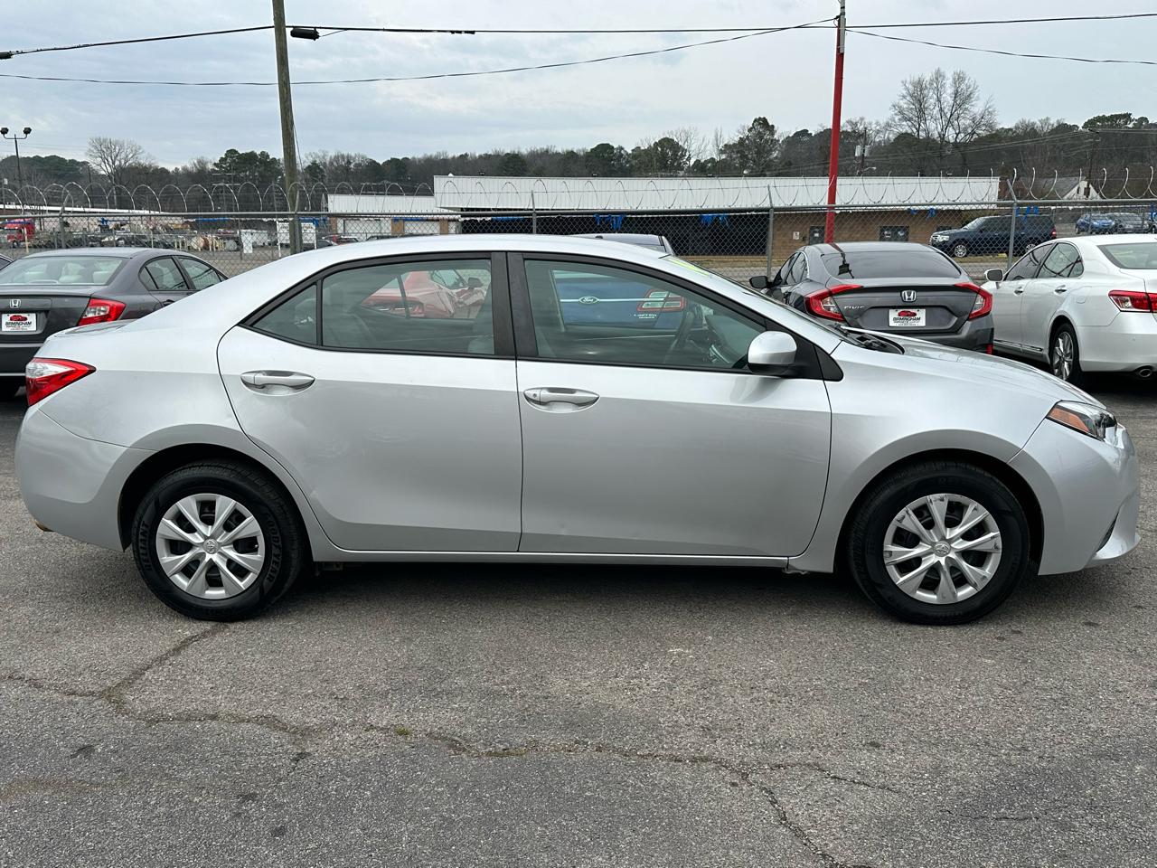 Toyota Corolla 4dr Sdn CVT LE Premium (Natl) 2014