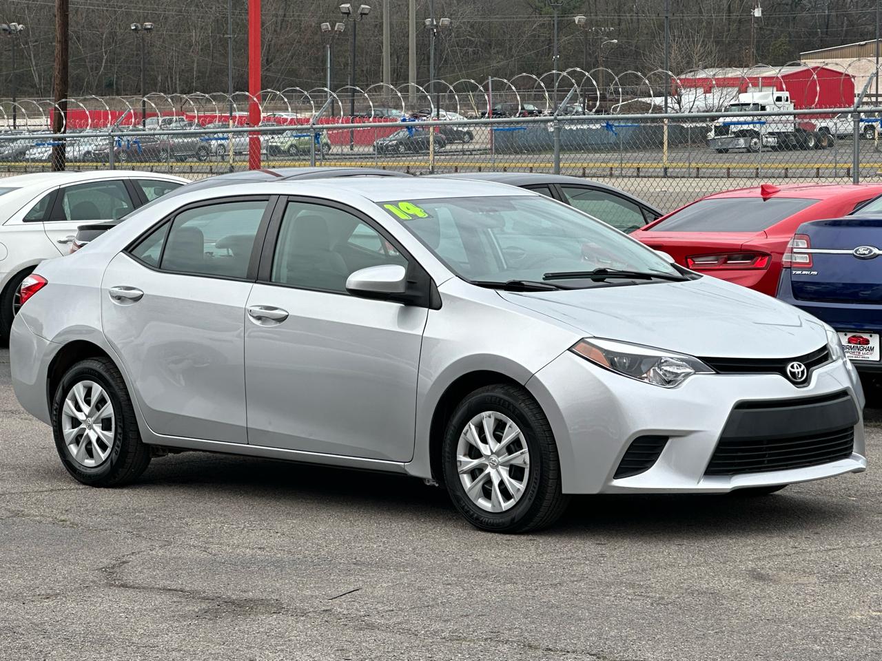 Toyota Corolla 4dr Sdn CVT LE Premium (Natl) 2014