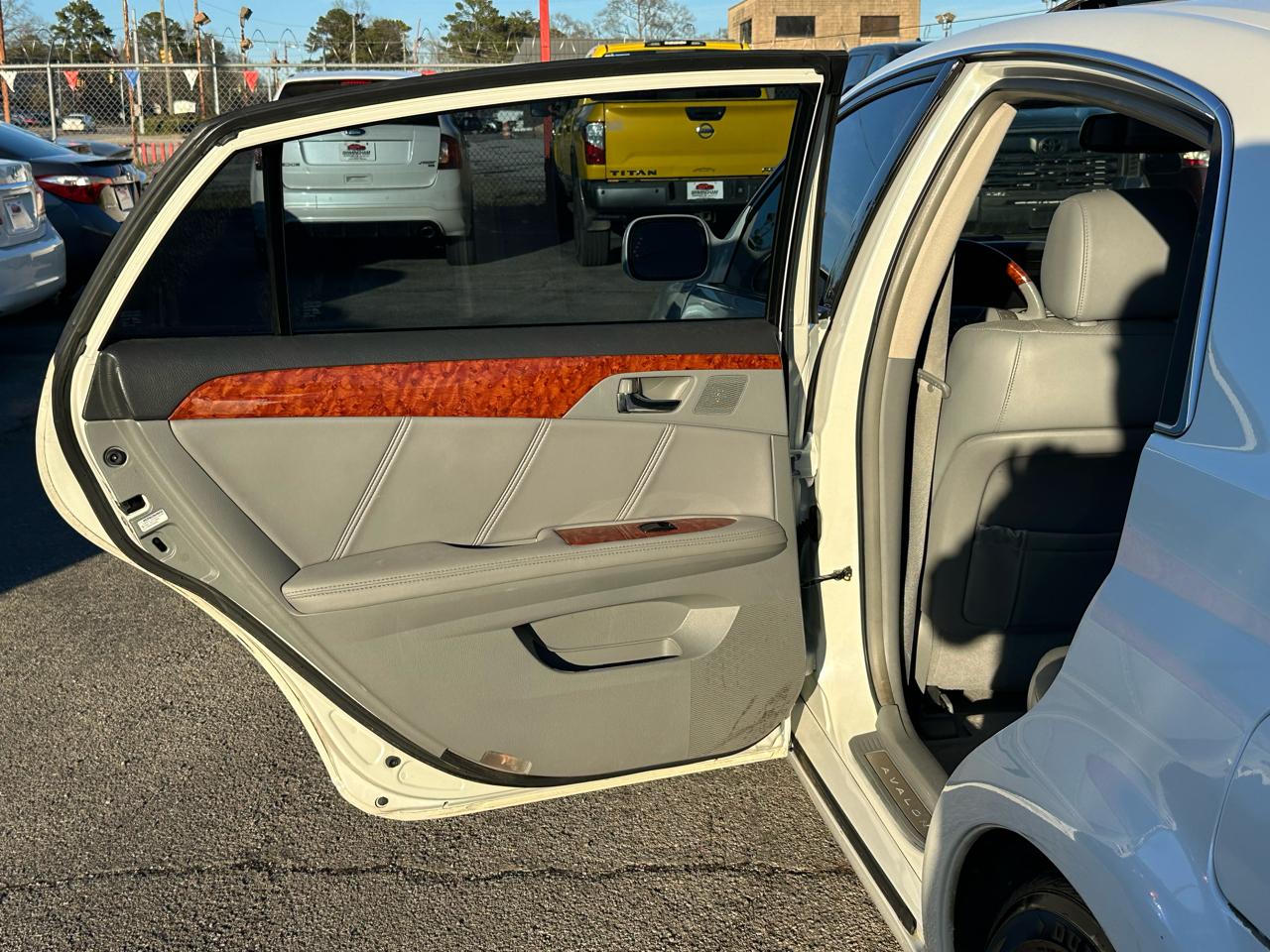 Toyota Avalon 4dr Sdn Touring (Natl) 2007