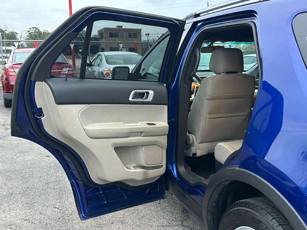 Ford Explorer FWD 4dr XLT 2013