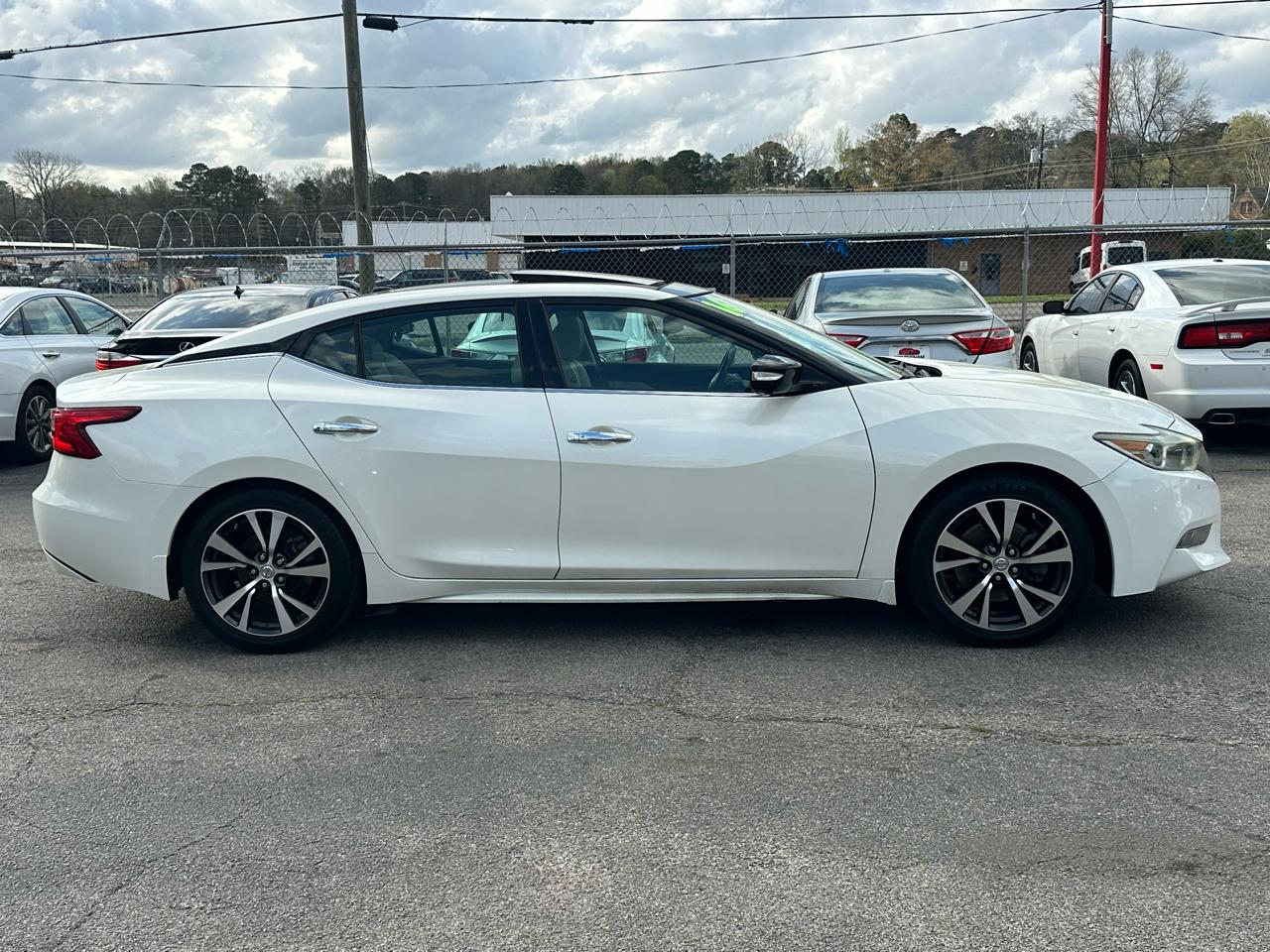 Nissan Maxima 4dr Sdn 3.5 Platinum 2016