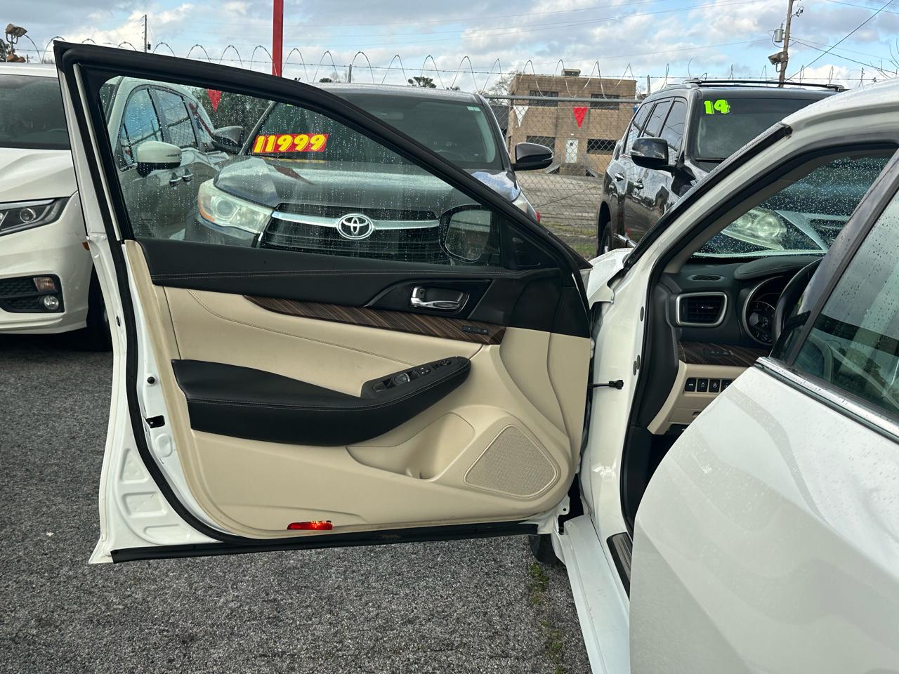 Nissan Maxima 4dr Sdn 3.5 Platinum 2016