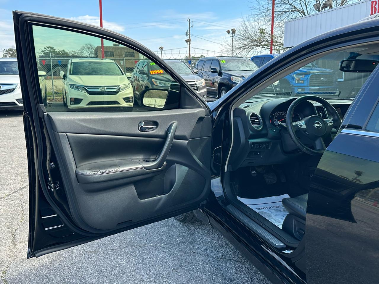 Nissan Maxima 4dr Sdn 3.5 SV 2013