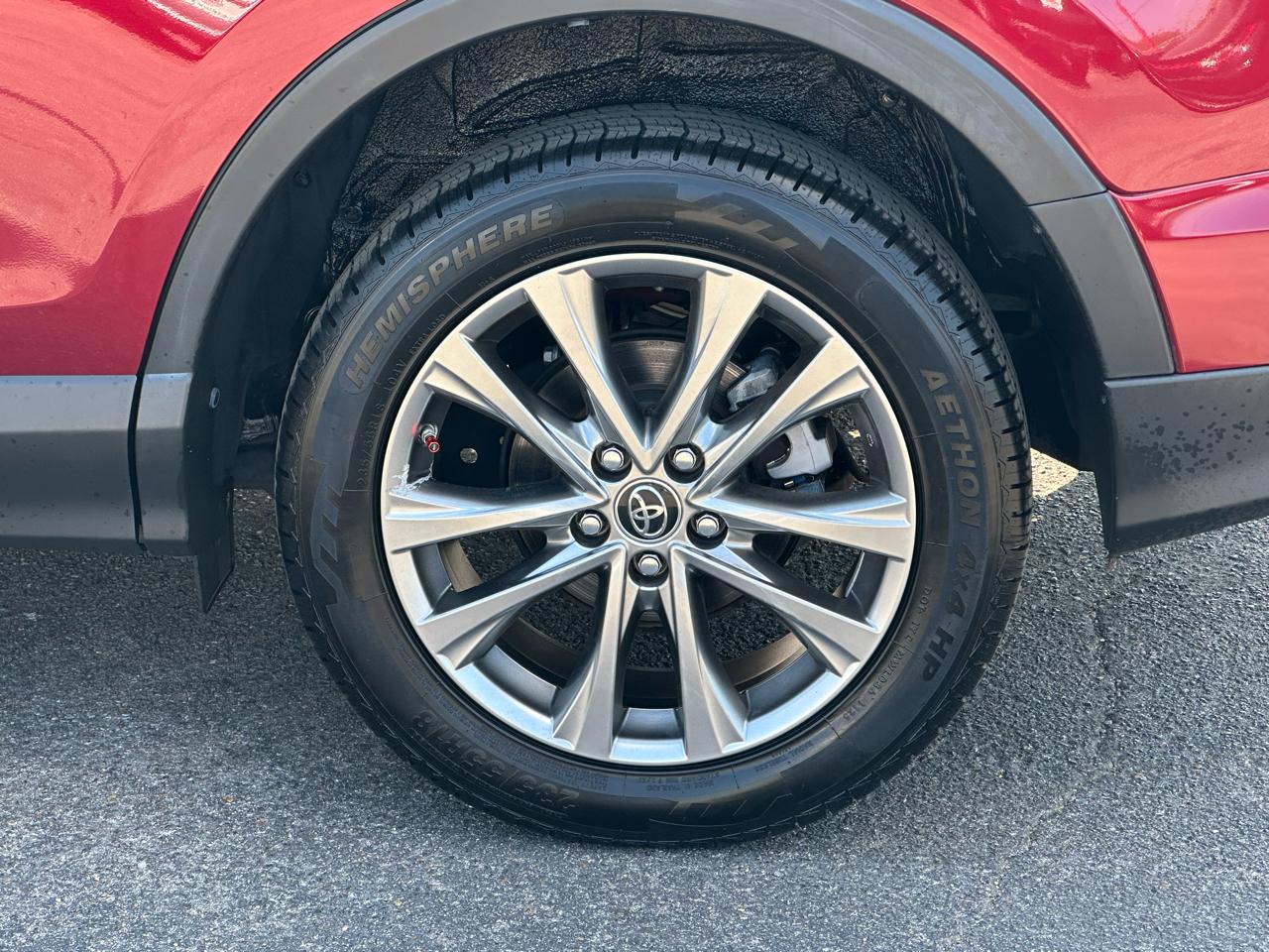 Toyota RAV4 Limited FWD (Natl) 2018