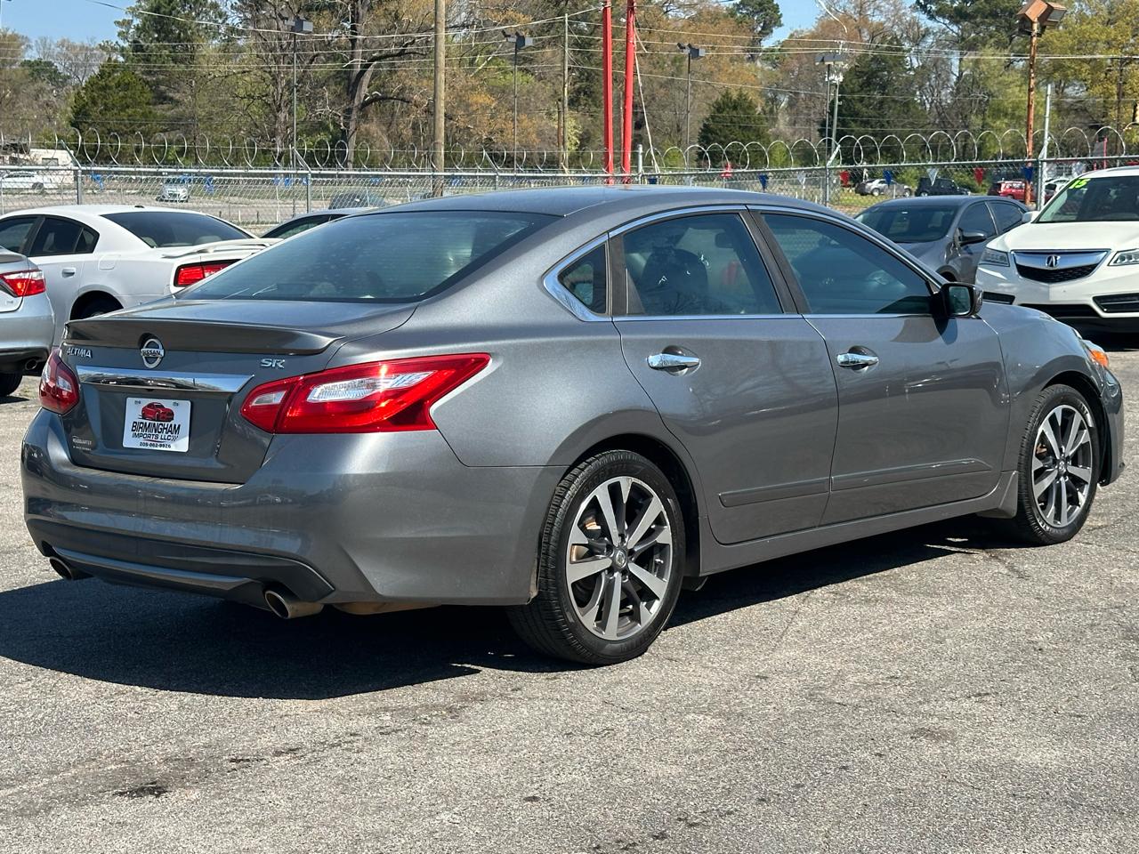 Nissan Altima 4dr Sdn I4 2.5 SR 2016