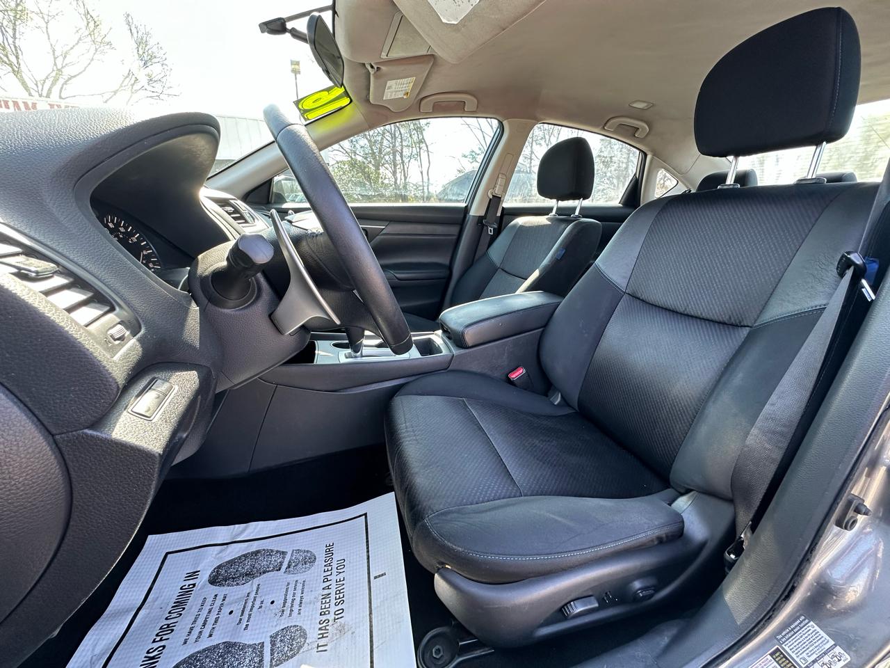 Nissan Altima 4dr Sdn I4 2.5 SR 2016