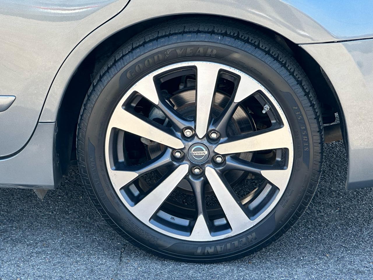 Nissan Altima 4dr Sdn I4 2.5 SR 2016