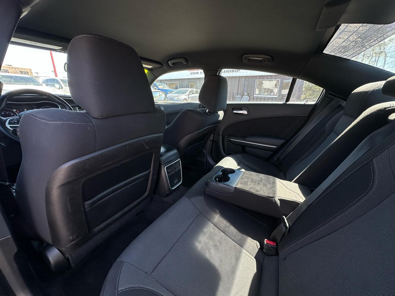 Dodge Charger 4dr Sdn SXT RWD 2016