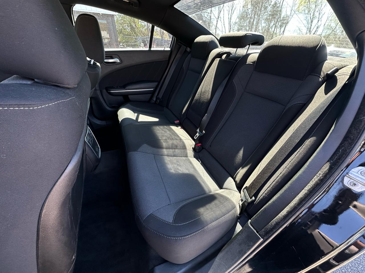 Dodge Charger 4dr Sdn SXT RWD 2016