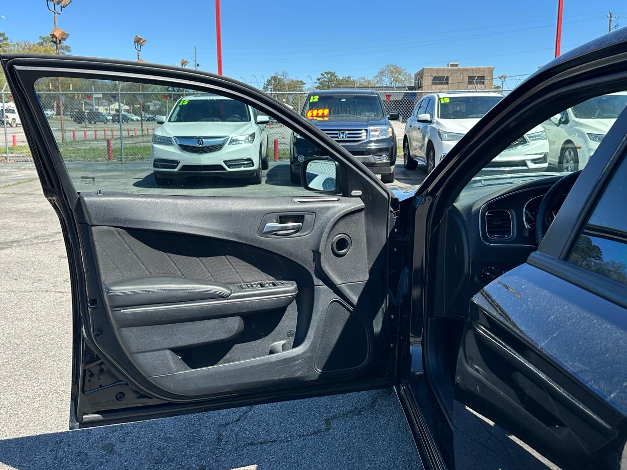 Dodge Charger 4dr Sdn SXT RWD 2016