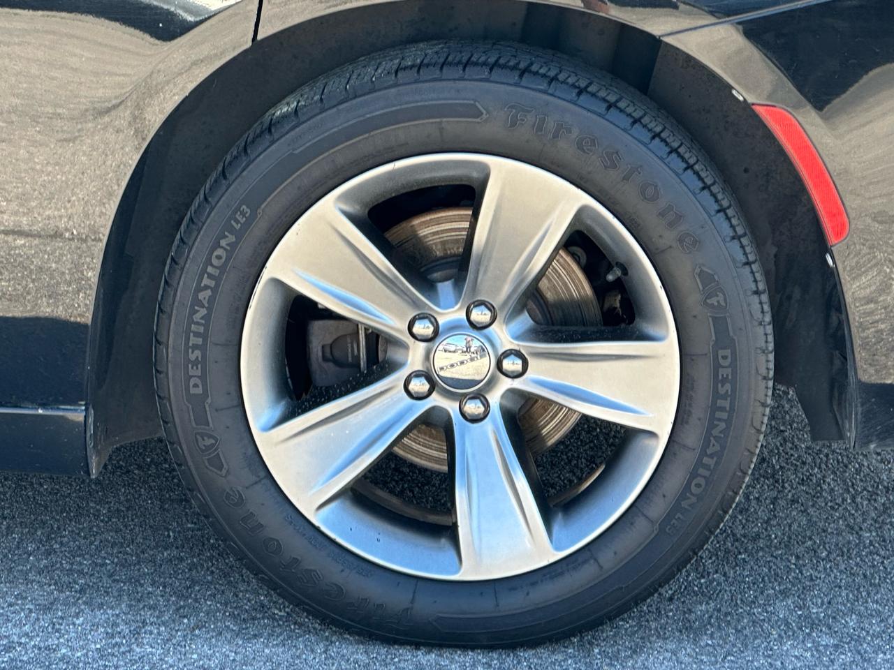 Dodge Charger 4dr Sdn SXT RWD 2016