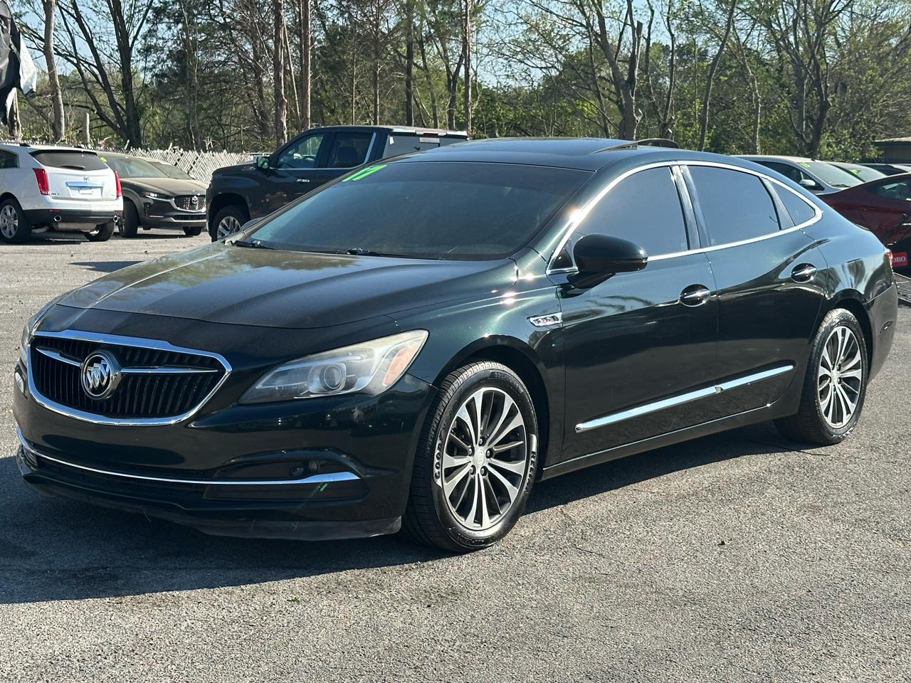 2017 Buick LaCrosse 4dr Sdn Essence FWD