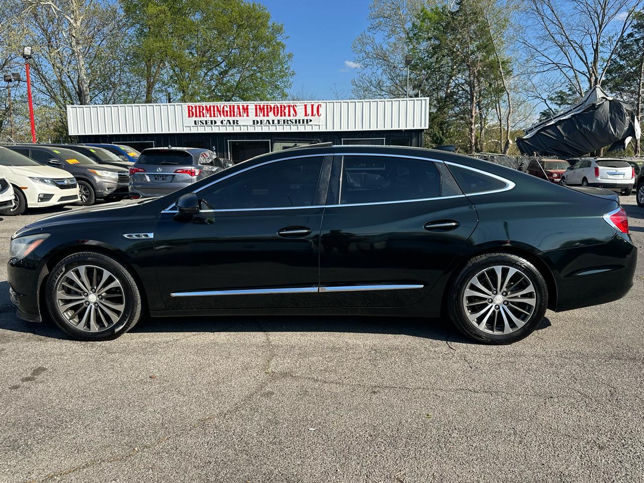 Buick LaCrosse 4dr Sdn Essence FWD 2017