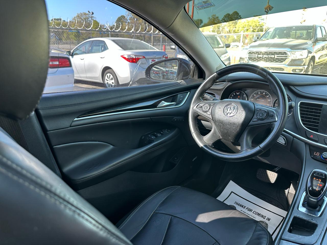 Buick LaCrosse 4dr Sdn Essence FWD 2017