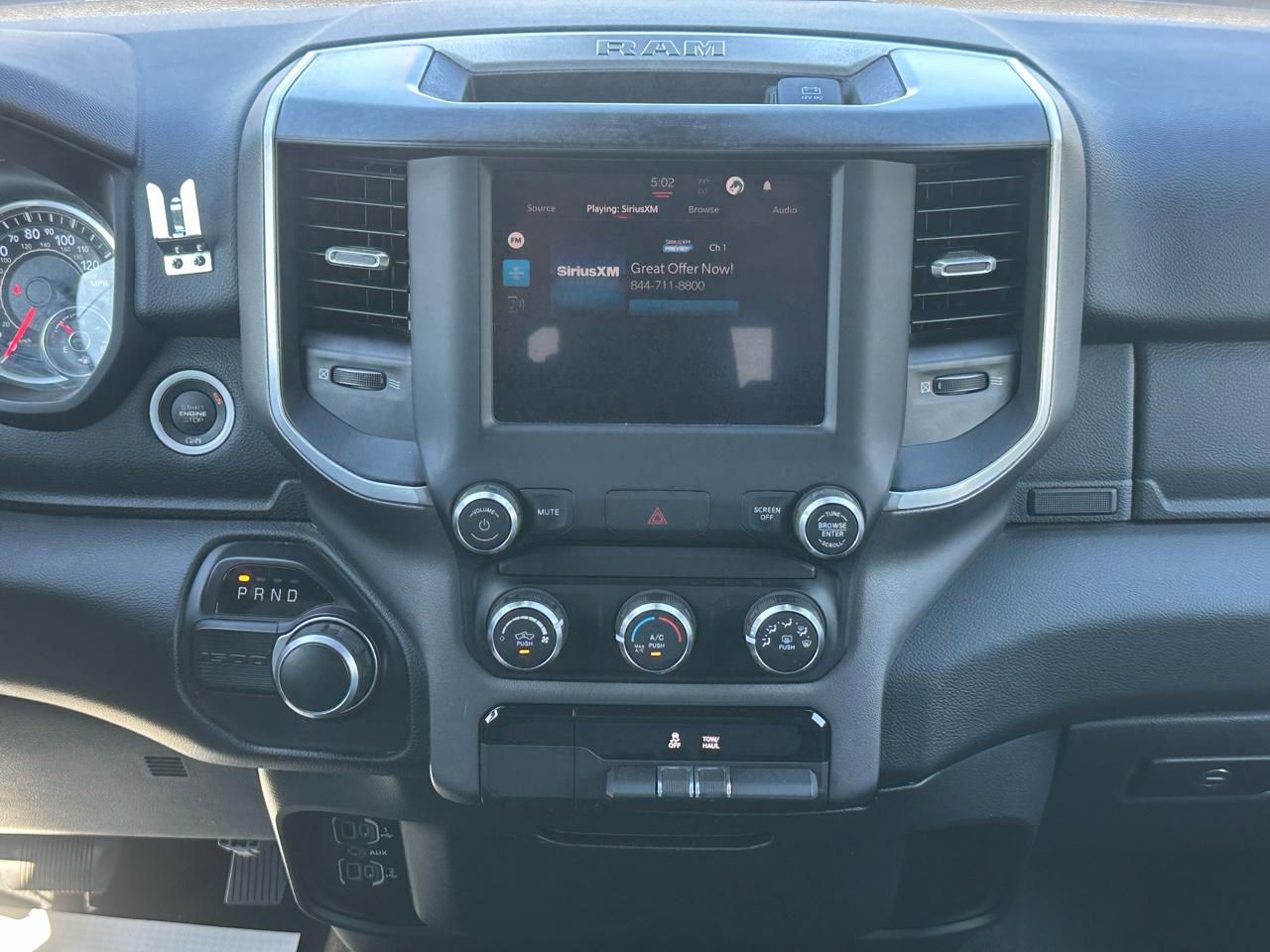 RAM 1500 Big Horn 4x2 Quad Cab 6'4" Box 2022