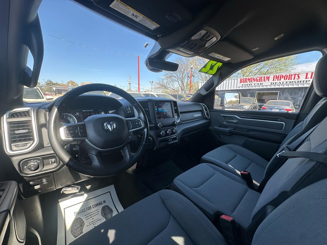 RAM 1500 Big Horn 4x2 Quad Cab 6'4" Box 2022