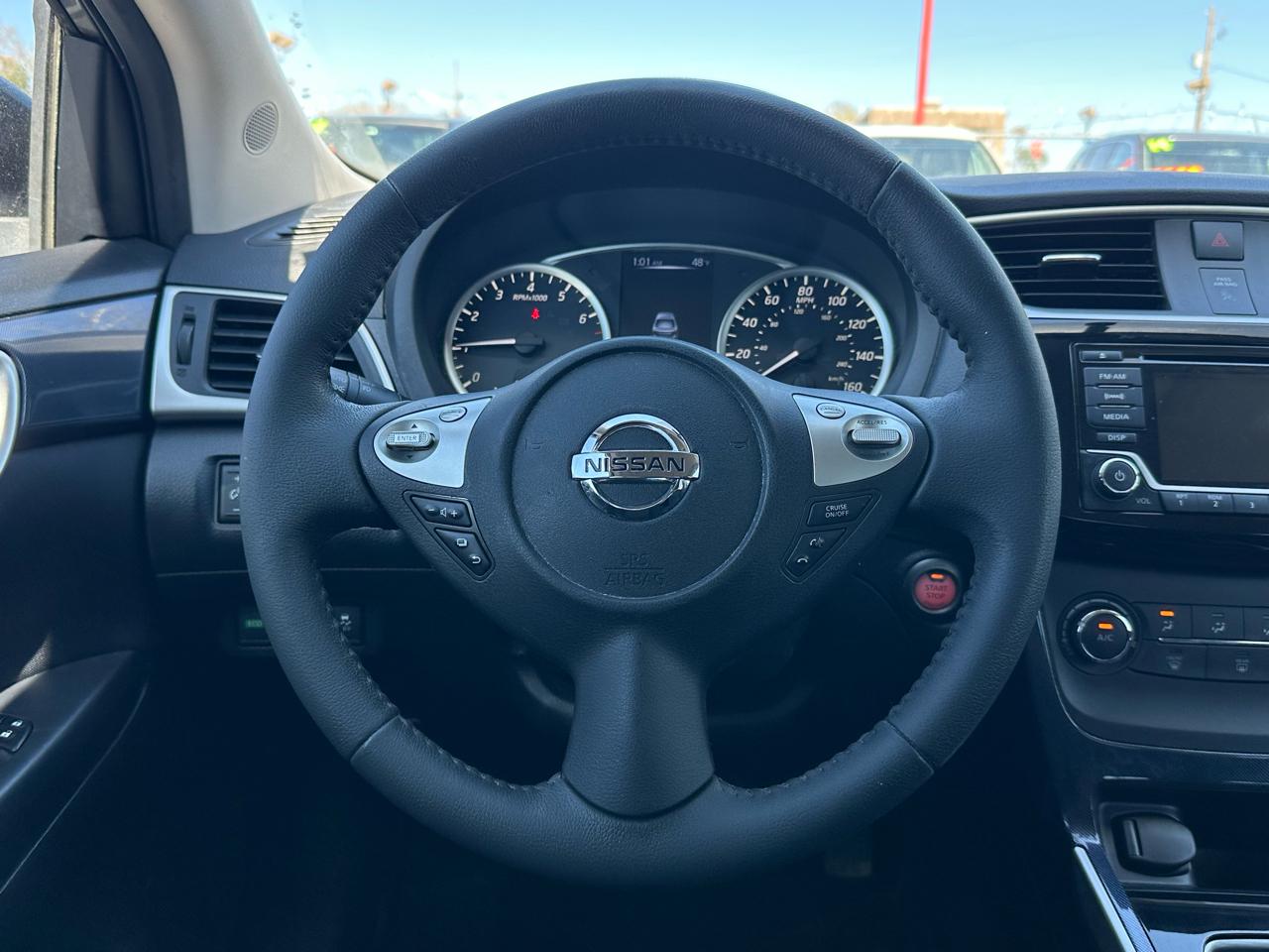 Nissan Sentra SR CVT 2017
