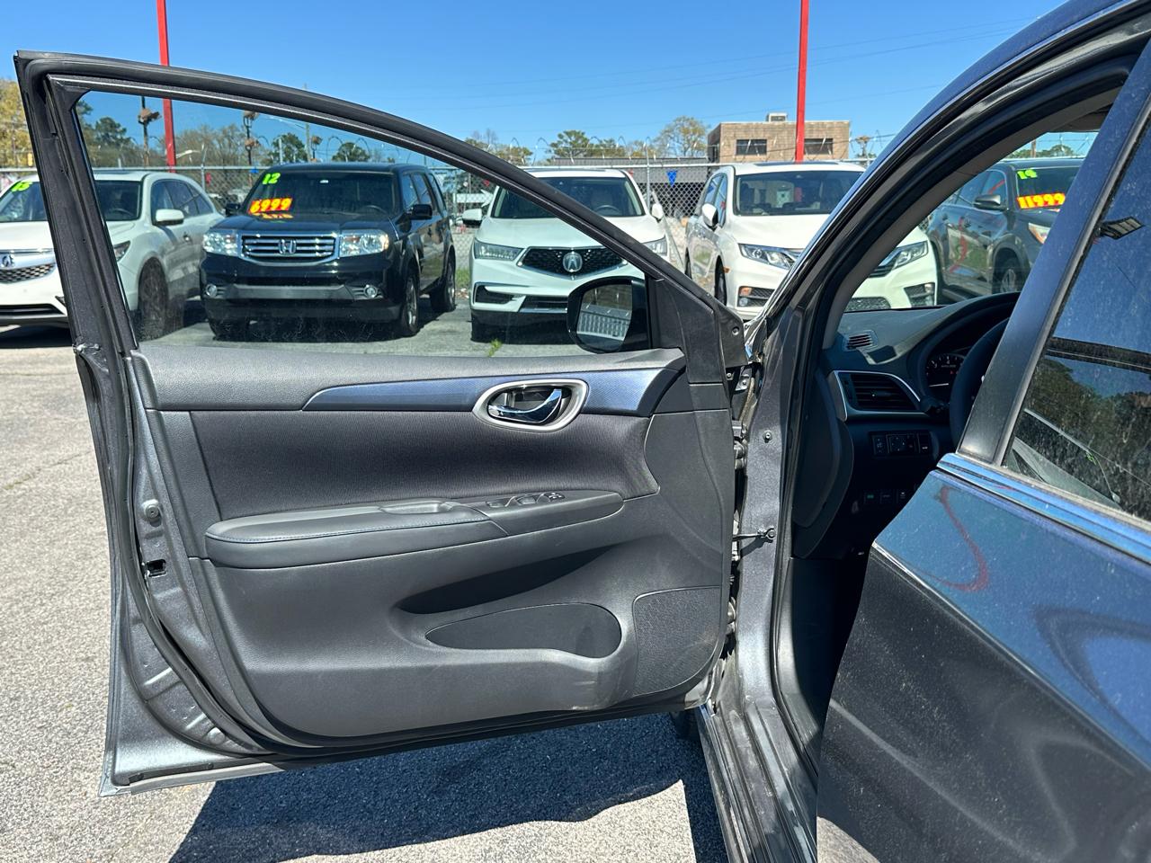 Nissan Sentra SR CVT 2017