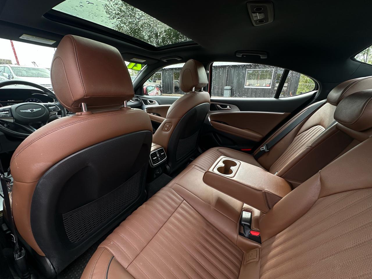 Genesis G70 2.0T RWD 2021