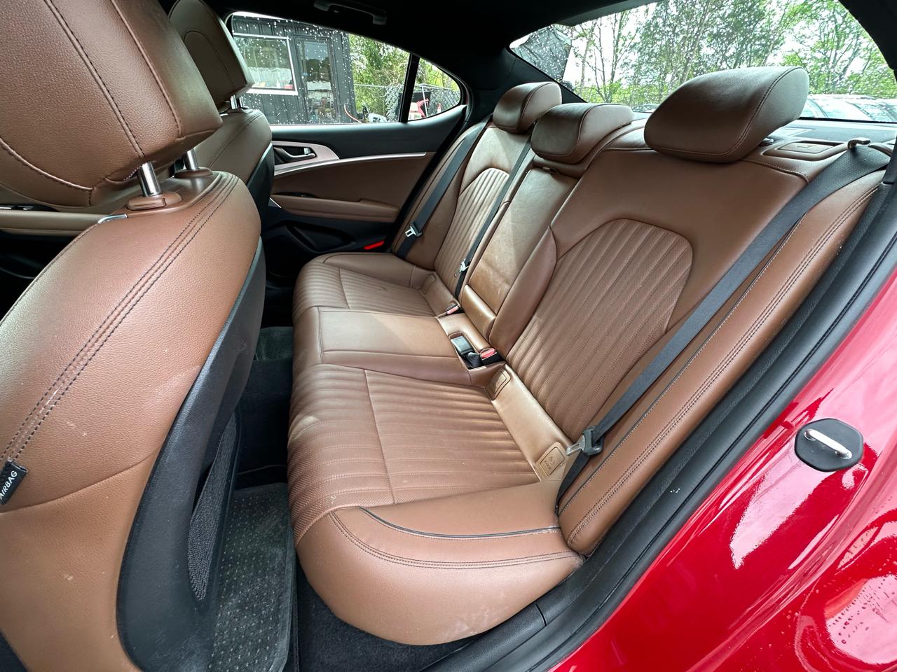 Genesis G70 2.0T RWD 2021