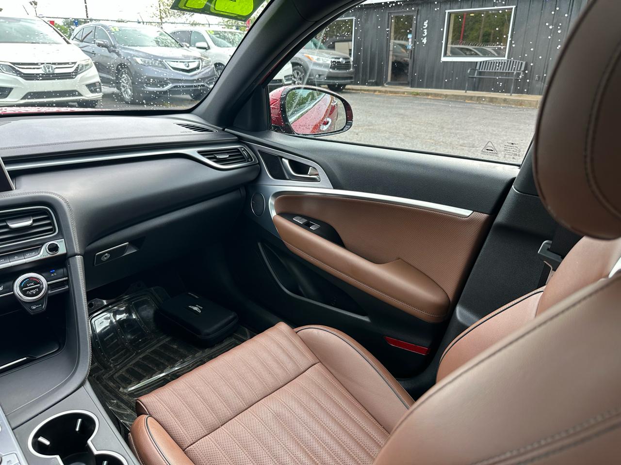 Genesis G70 2.0T RWD 2021