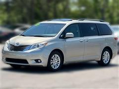 2017 Toyota Sienna 