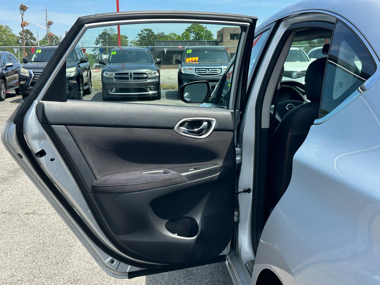 Nissan Sentra 4dr Sdn I4 CVT SV 2013